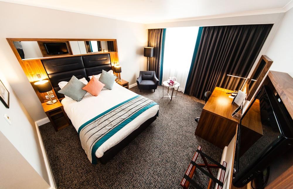 Crowne Plaza Leeds By Ihg Hotel Exterior foto