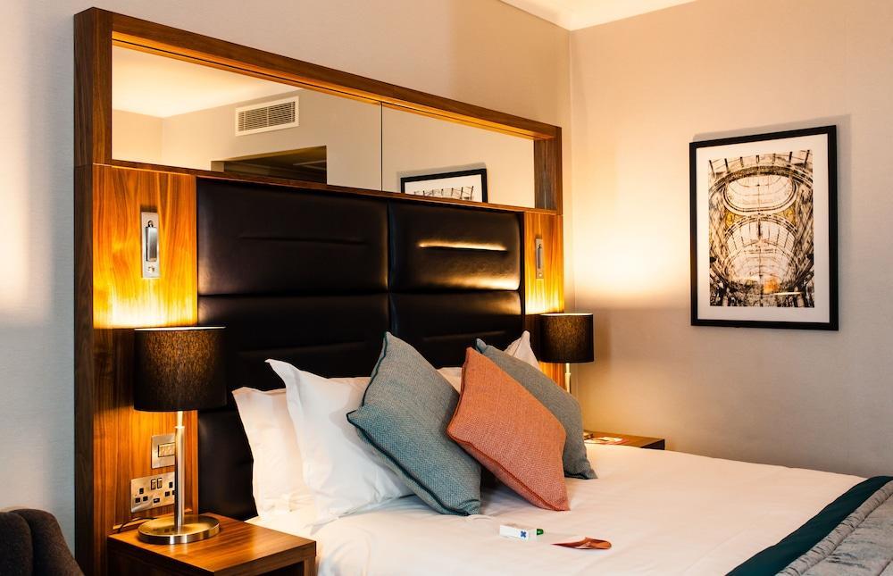 Crowne Plaza Leeds By Ihg Hotel Exterior foto