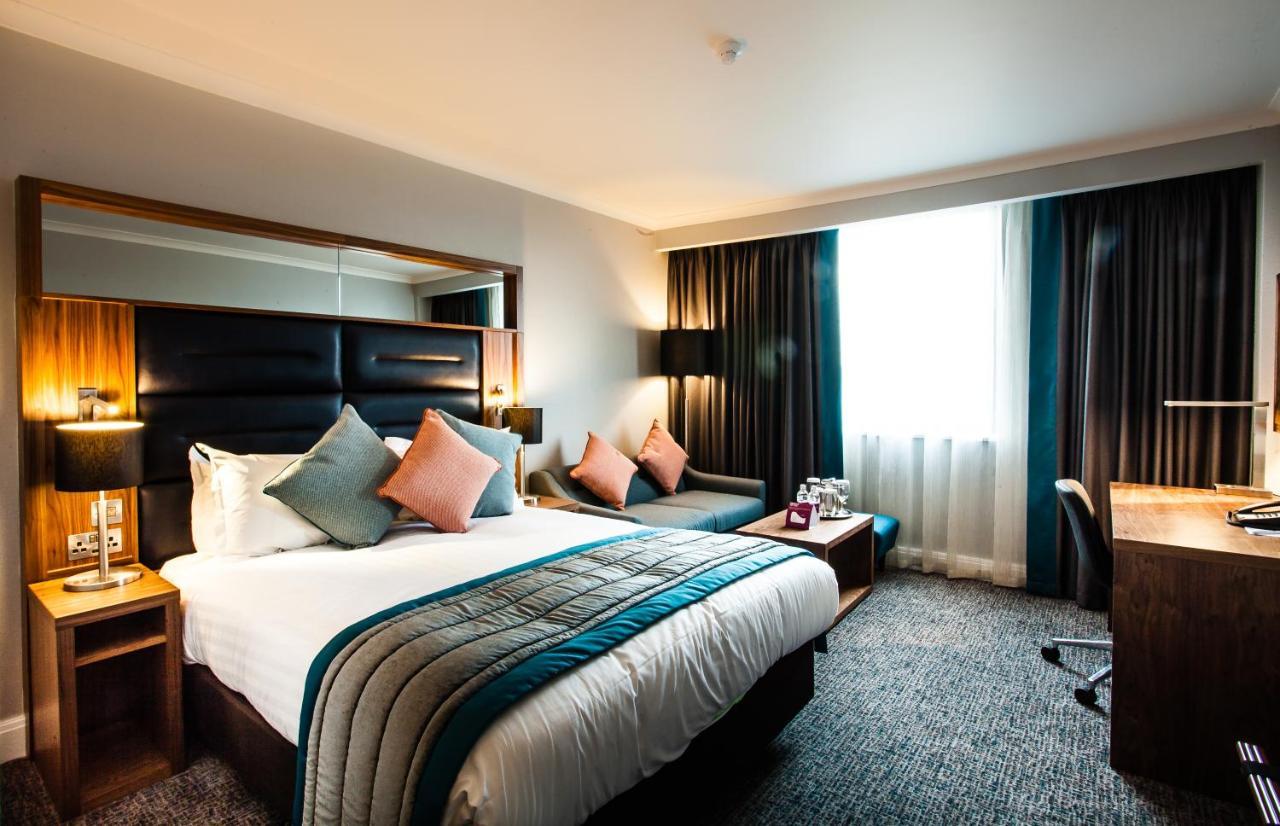 Crowne Plaza Leeds By Ihg Hotel Exterior foto