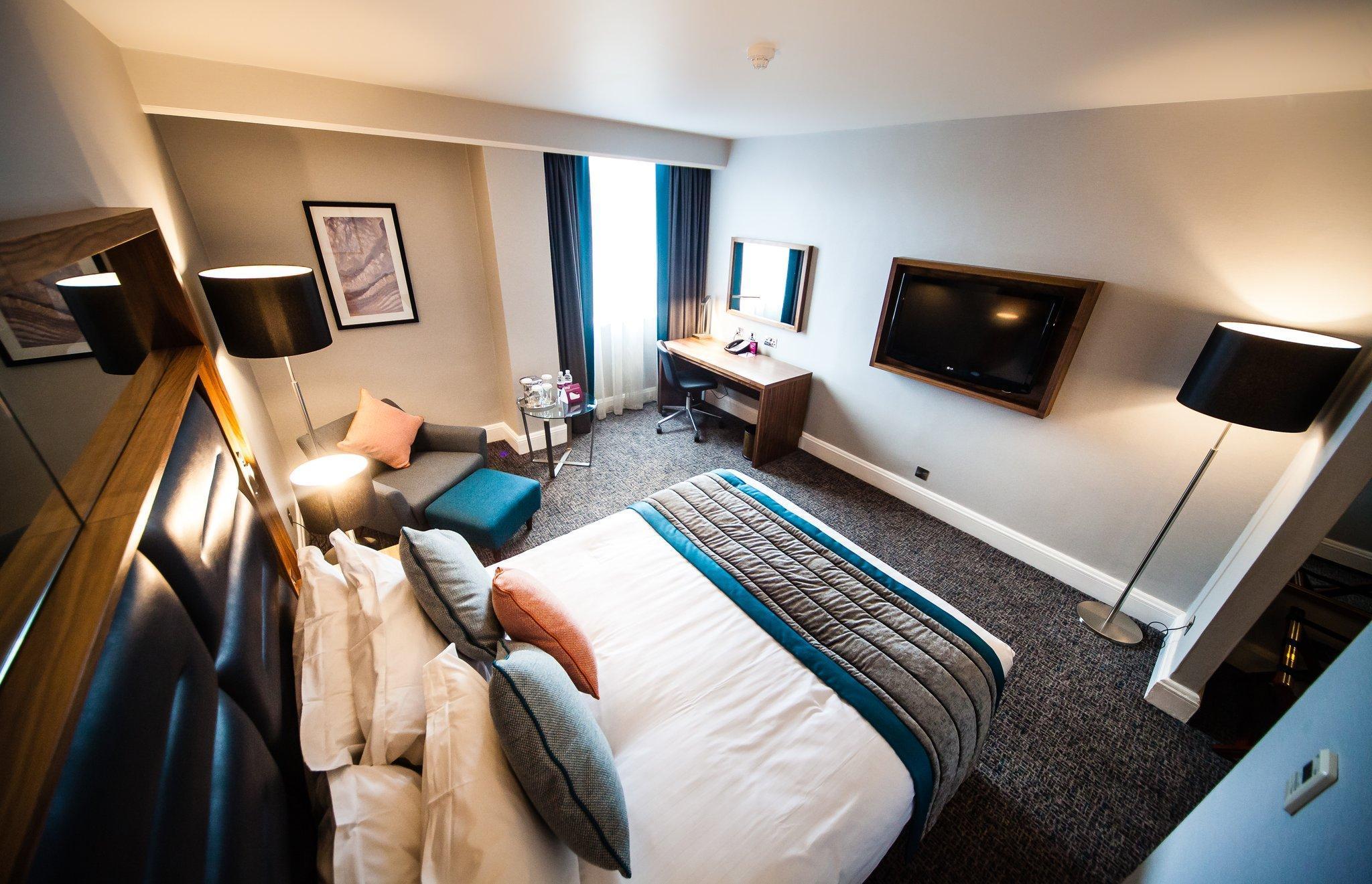 Crowne Plaza Leeds By Ihg Hotel Exterior foto