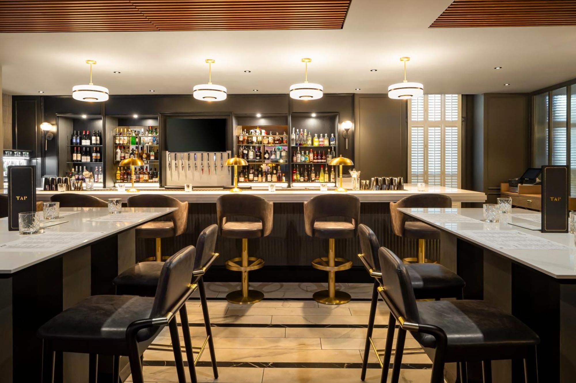 Crowne Plaza Leeds By Ihg Hotel Exterior foto