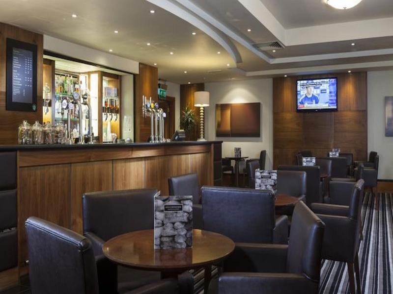 Crowne Plaza Leeds By Ihg Hotel Exterior foto